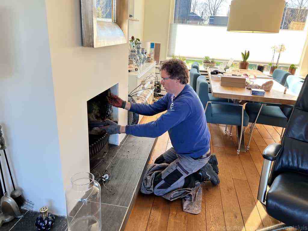 Schouw inspectie Hellevoetsluis schoorsteenveger Schouw inspectie Hellevoetsluis schoorsteenveger